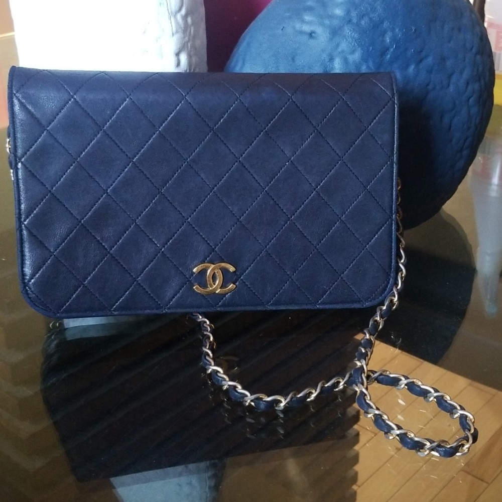 SOLD....Chanel vintage matasse authentic